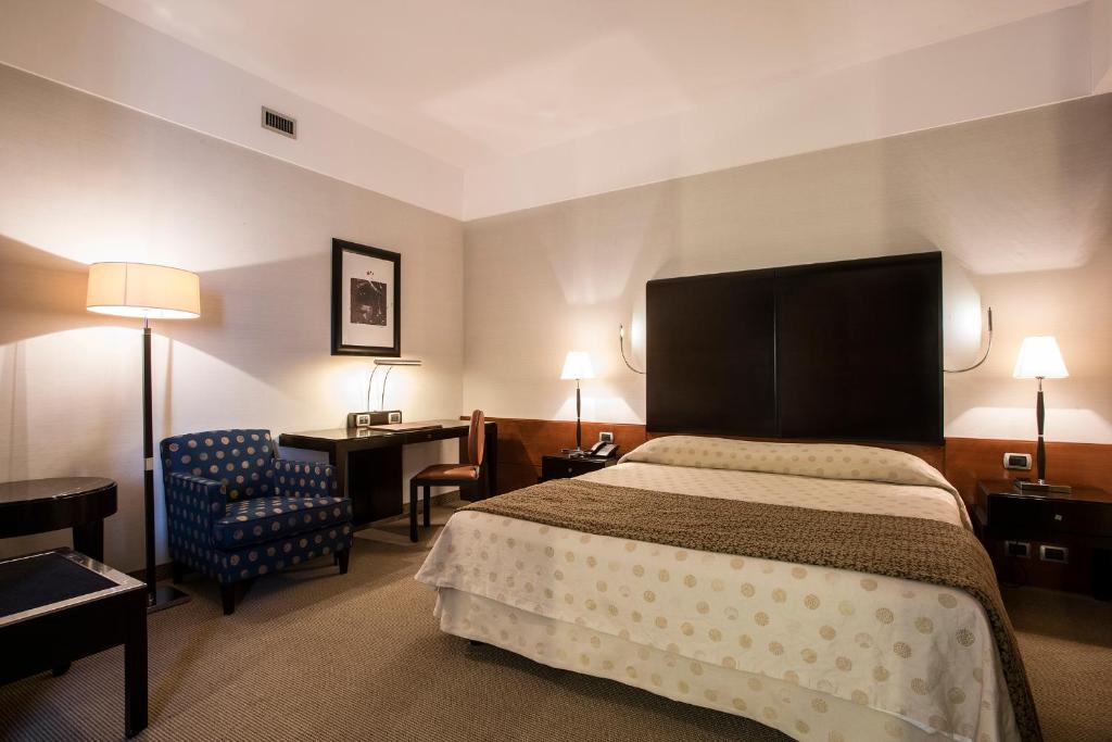 FlyOn Hotel & Conference Center - Resim 8