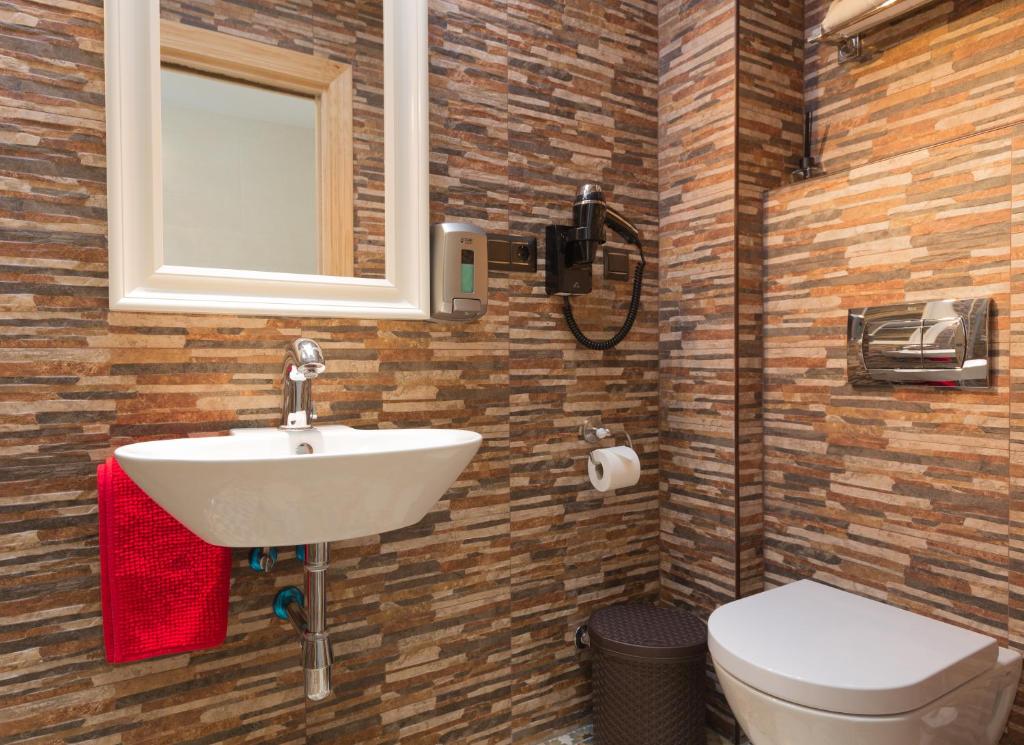 Un baño de Salamandra Plaza