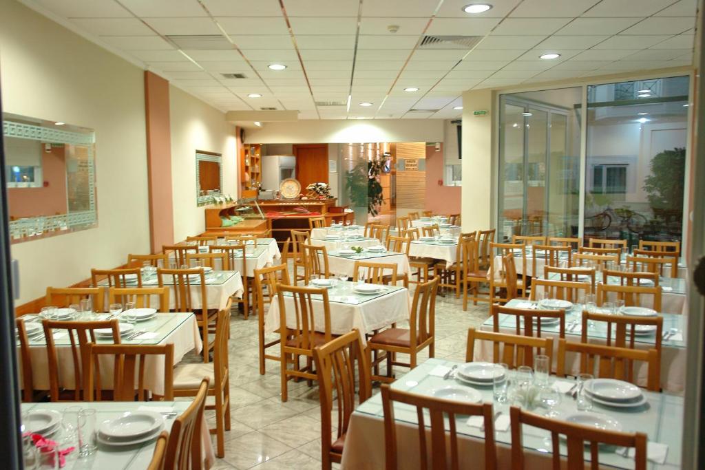 Restaurace v ubytování Hotel Filoxenia Beach