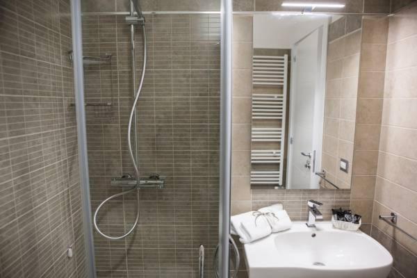 A bathroom at B&B ARFE'