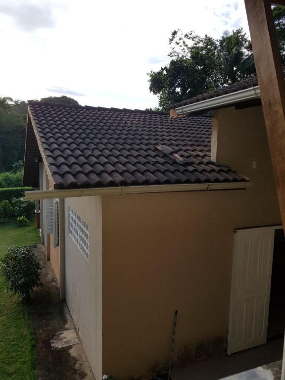 Sítio na Serra (1km de Pacoti e 7km de Guaramiranga)  Sítio na Serra (1km de Pacoti e 7km de Guaramiranga)