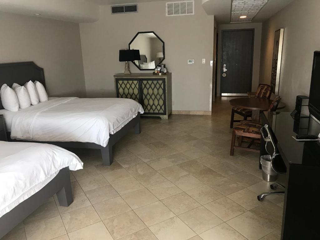 Hollywood Hotel - 带有两张大床的大号房间 - 残疾人