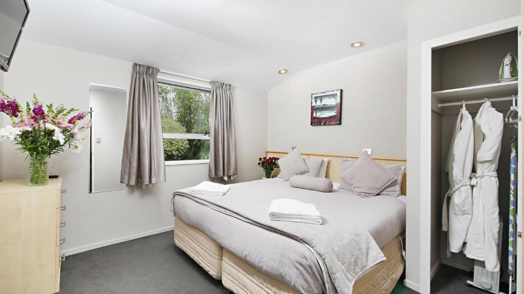 Arthur's Court Motor Lodge - Resim 24