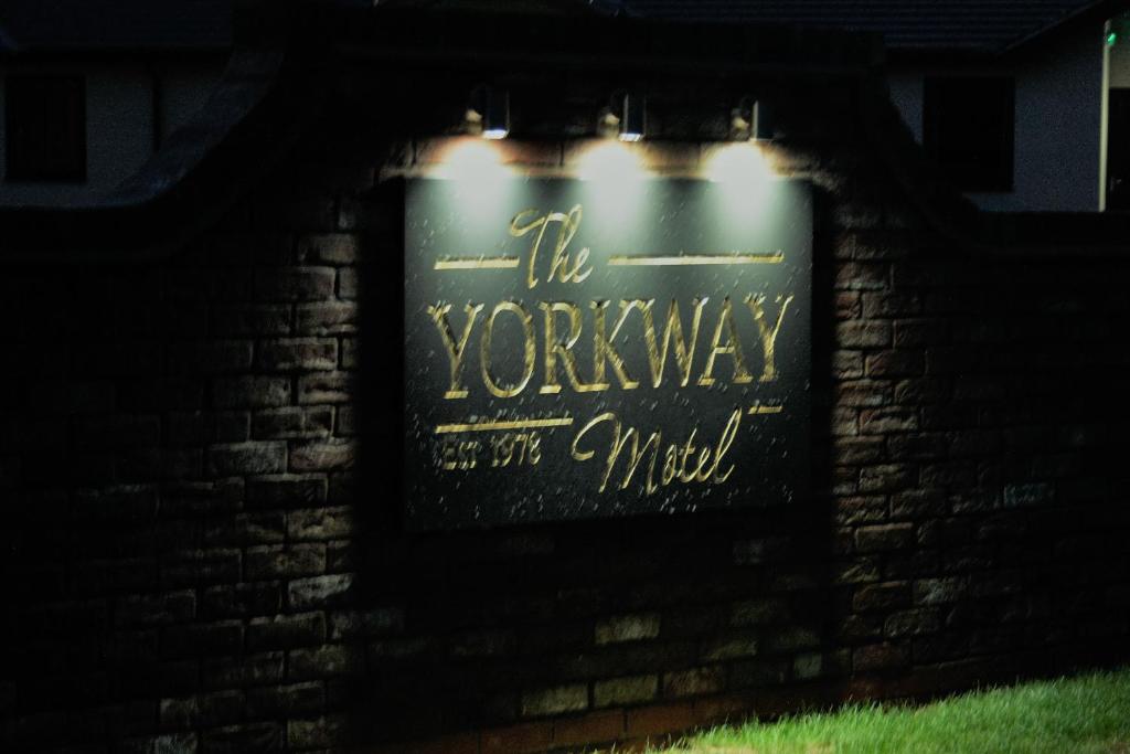 Certifikát, hodnocení, plakát nebo jiný dokument vystavený v ubytování Yorkway Motel