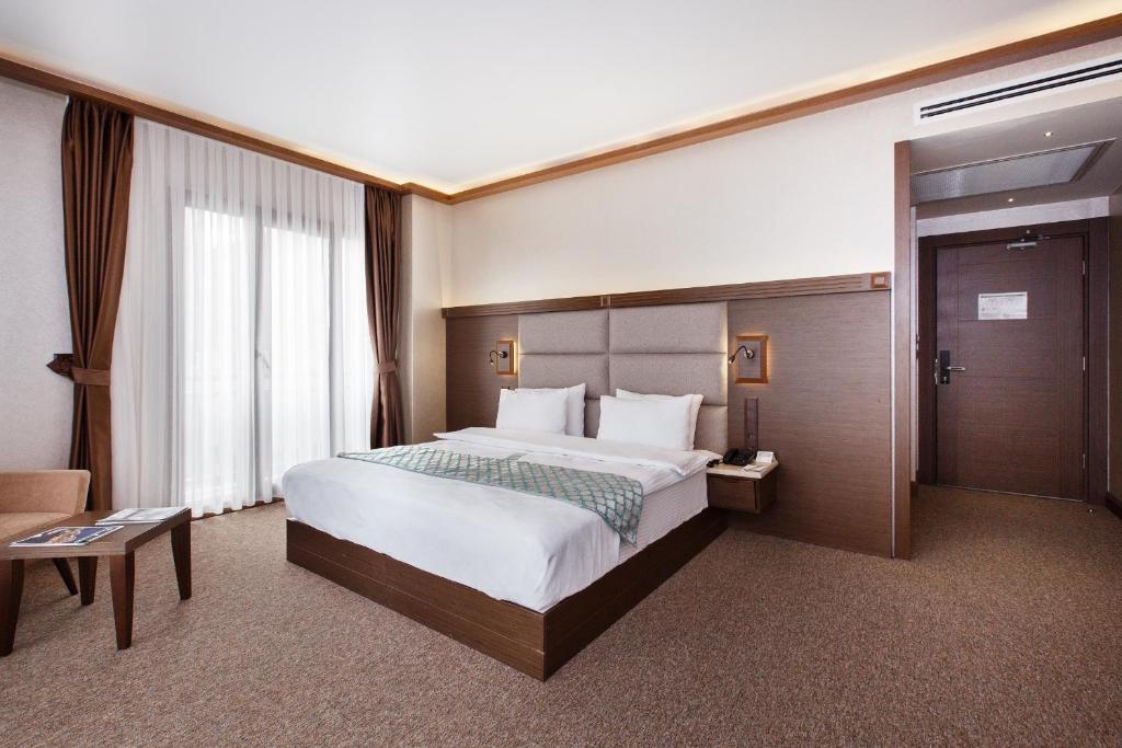 Sera Lake Resort Hotel Spa & Aparts - 10