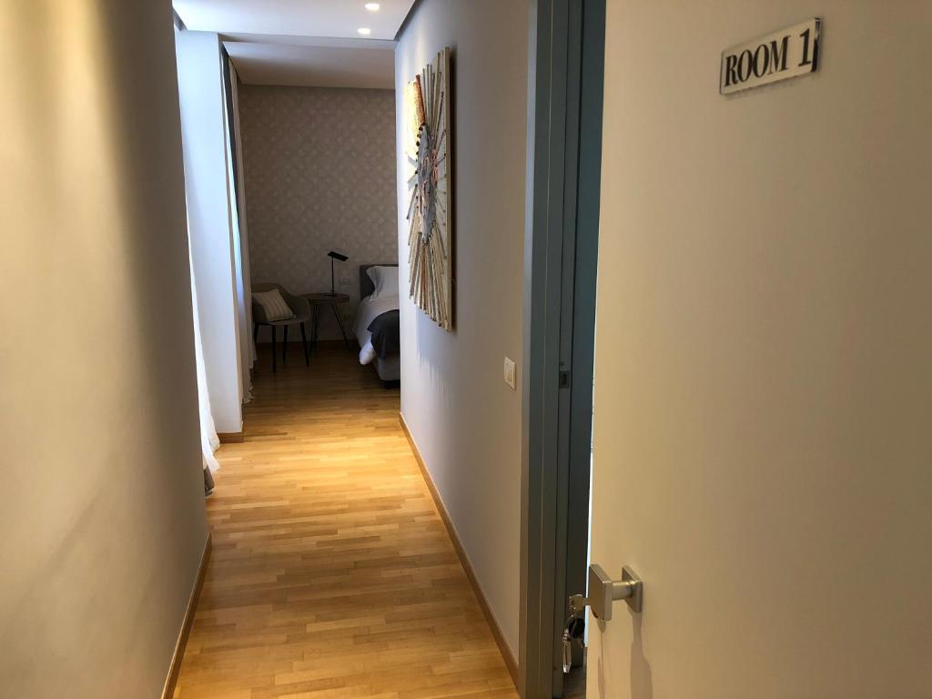 200 ROOMS & TERRACE - 6