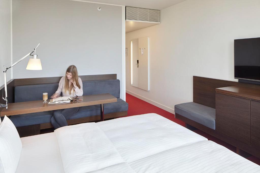 Empire Riverside Hotel - Resim 15