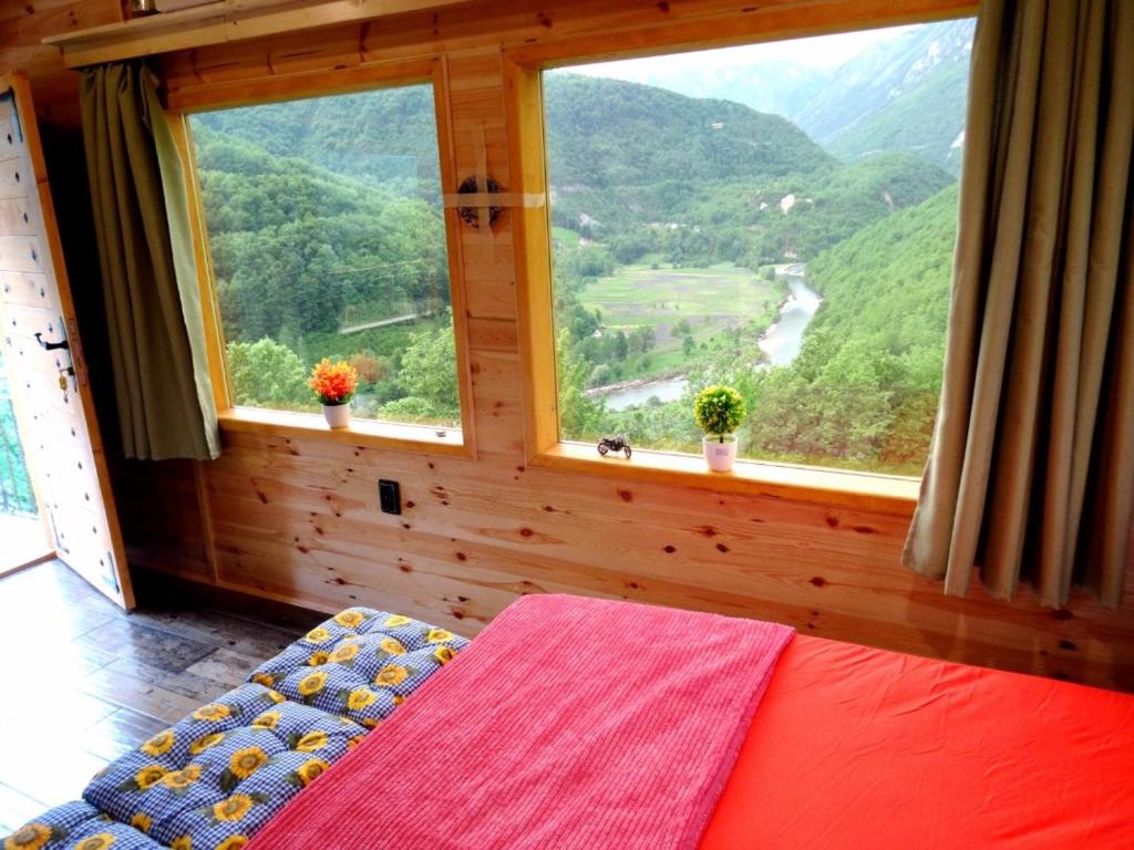 Paesaggio naturale nelle vicinanze dello chalet