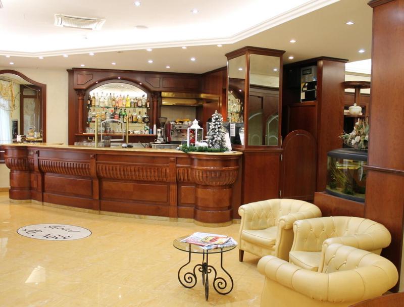 Lounge nebo bar v ubytování Hotel La Noce