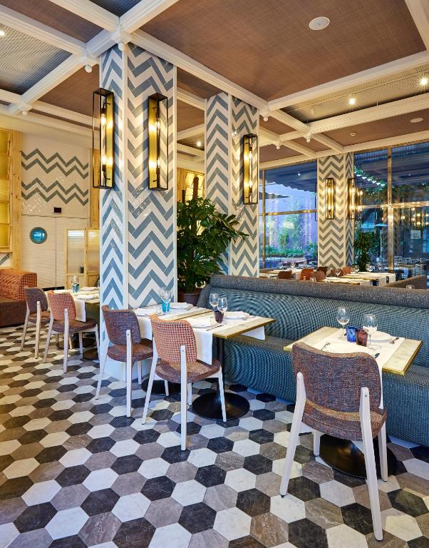 Hotel Barcelona Catedral 4 Sup - Resim 17