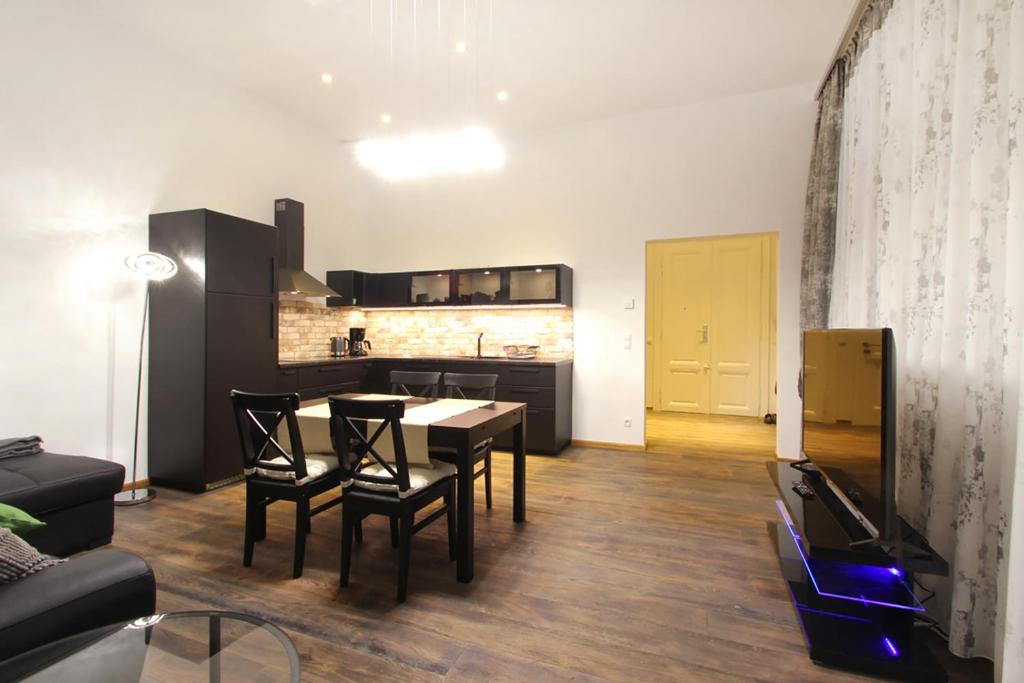 Köök või kööginurk majutusasutuses Lana Appartements