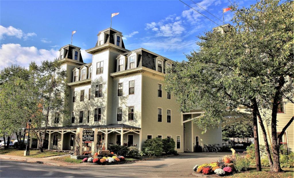 Zdjęcie z galerii obiektu Bar Harbor Grand Hotel w mieście Bar Harbor