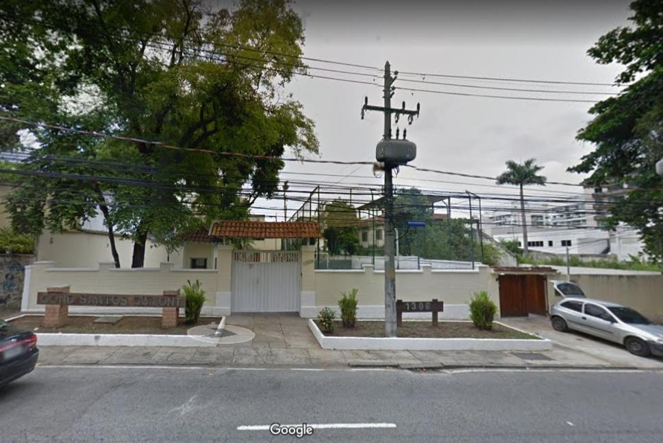  Apartamento próximo à Barra