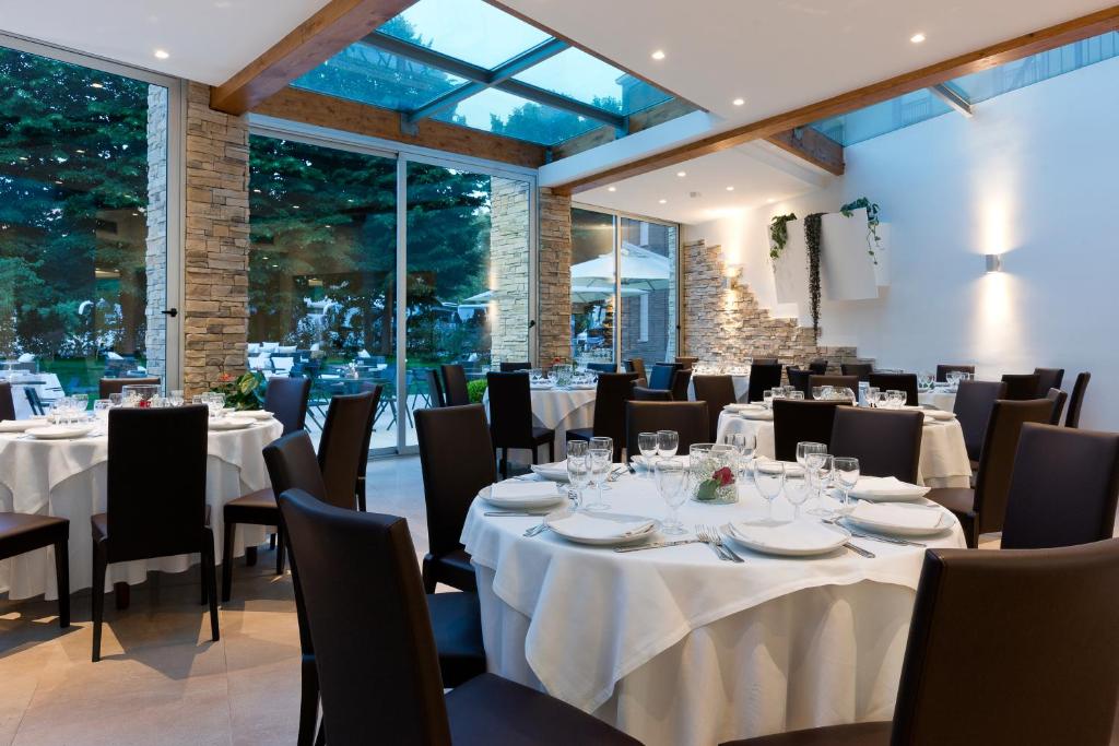 Restaurace v ubytování Ele Green Park Hotel Pamphili