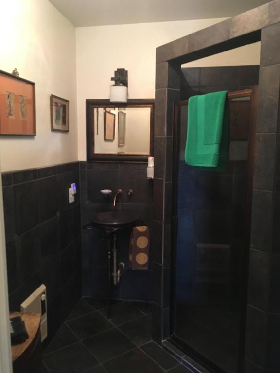 Burnt Toast Inn and Washington House - Double Room
