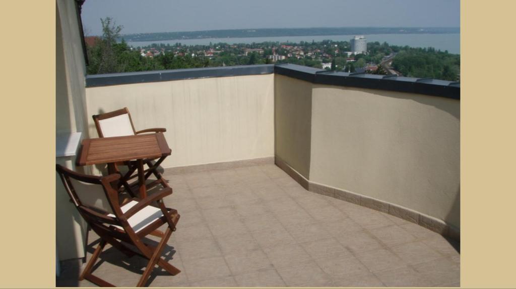 Balkón alebo terasa v ubytovaní Balatonalmádi, Mátyás király Nyaraló