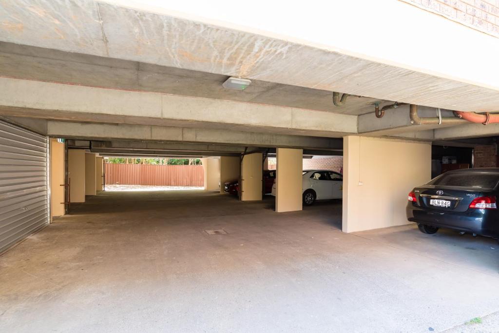 Eastwood Furnished Apartments - One-Bedroom Apartment