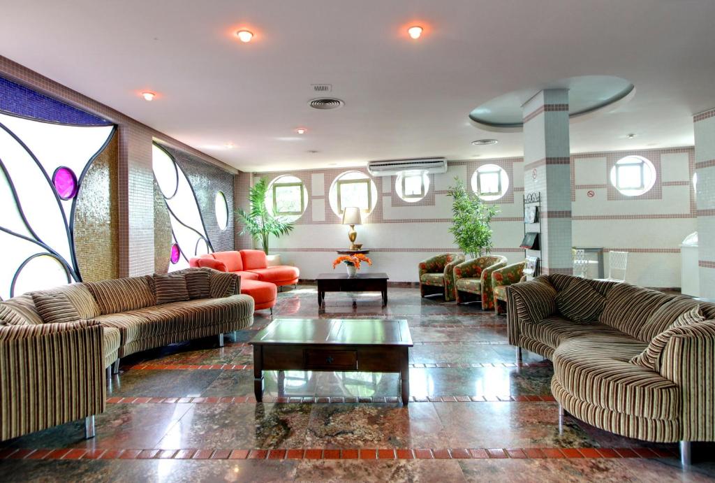  Falls Galli Hotel