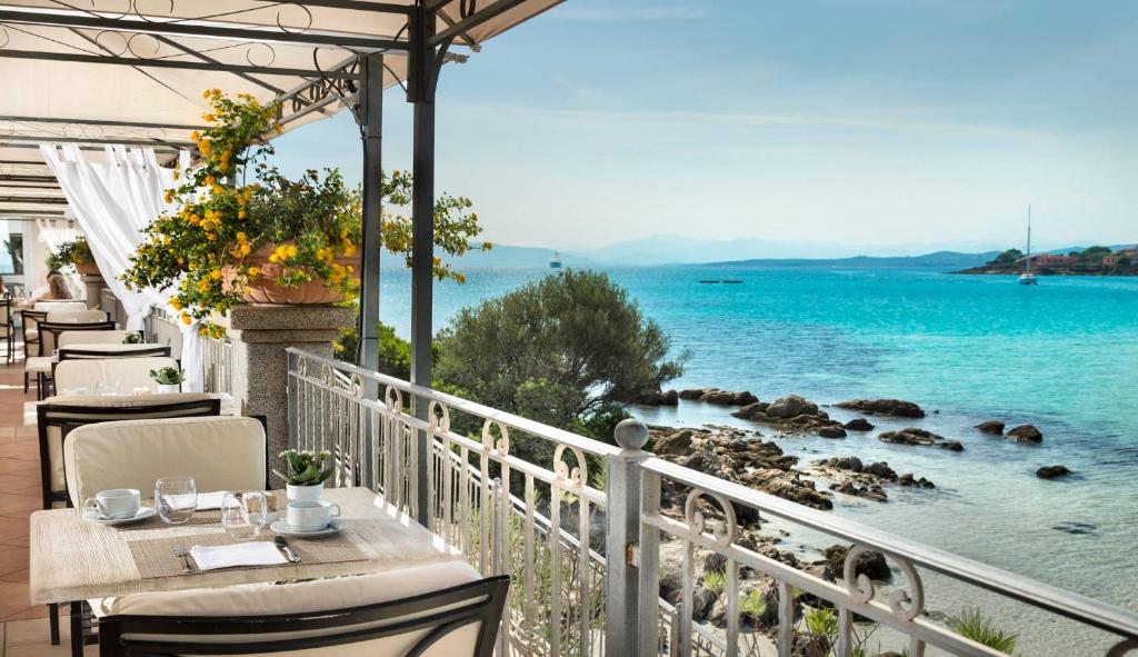 Gabbiano Azzurro Hotel & Suites, Golfo Aranci – Prezzi aggiornati per il  2023