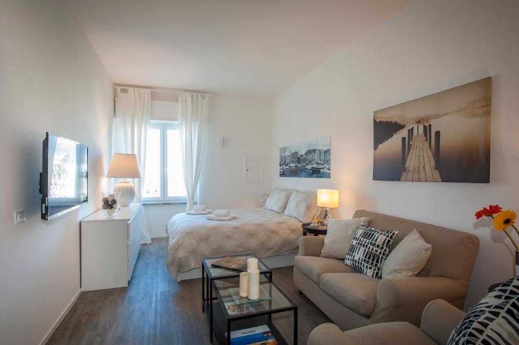 A television and/or entertainment centre at Ci'Cala House