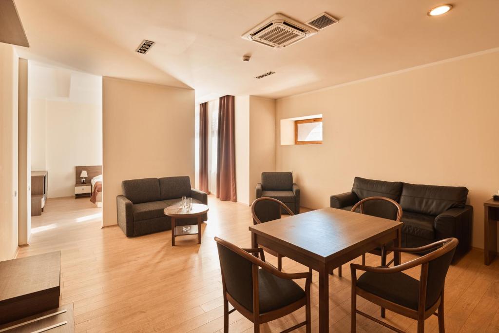 Posezení v ubytování Hotel Gino Wellness Rabath