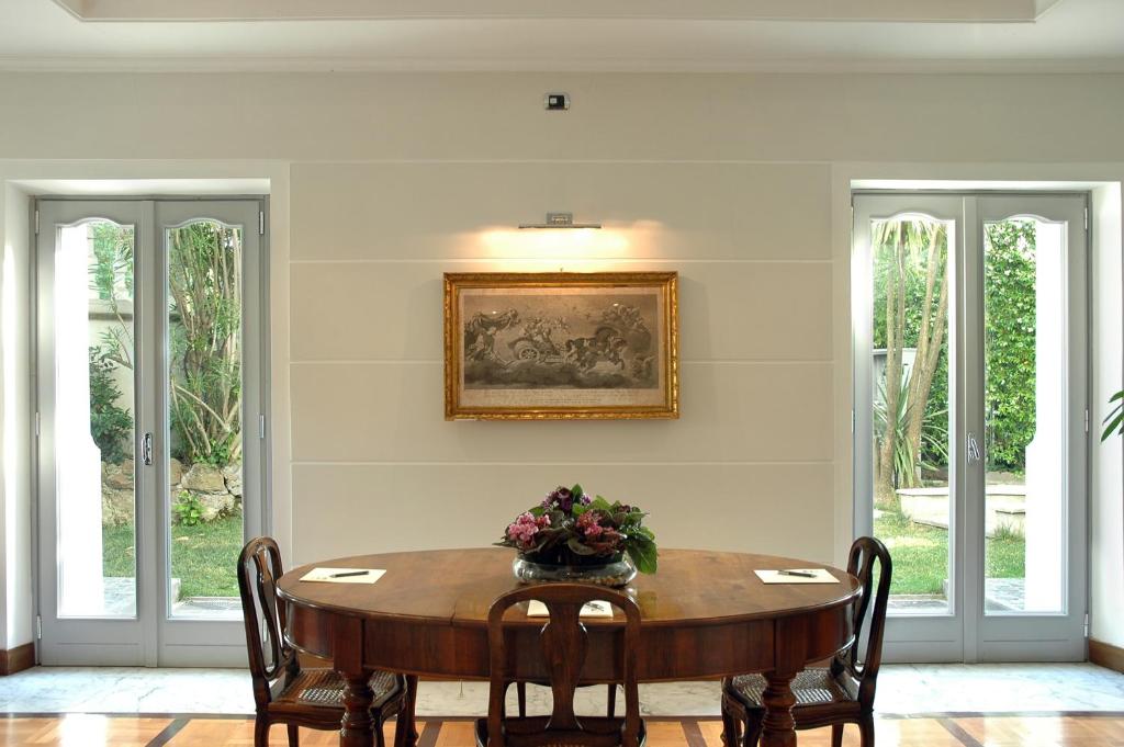 Fotografie z fotogalerie ubytování Hotel Flora v destinaci Frascati