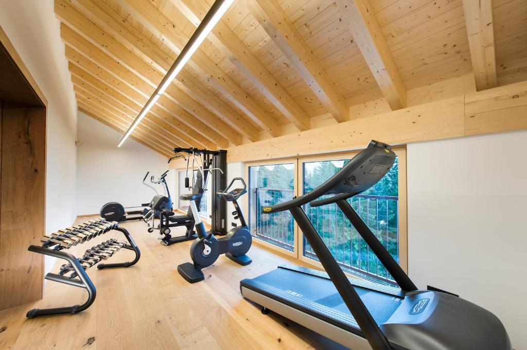 Fitness centrum a/nebo fitness zařízení v ubytování Adler Damüls Gasthof Hotel