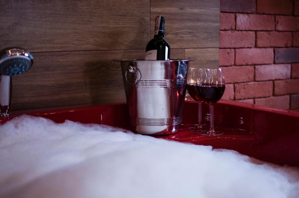 Jacuzzi Apartment Red - 7