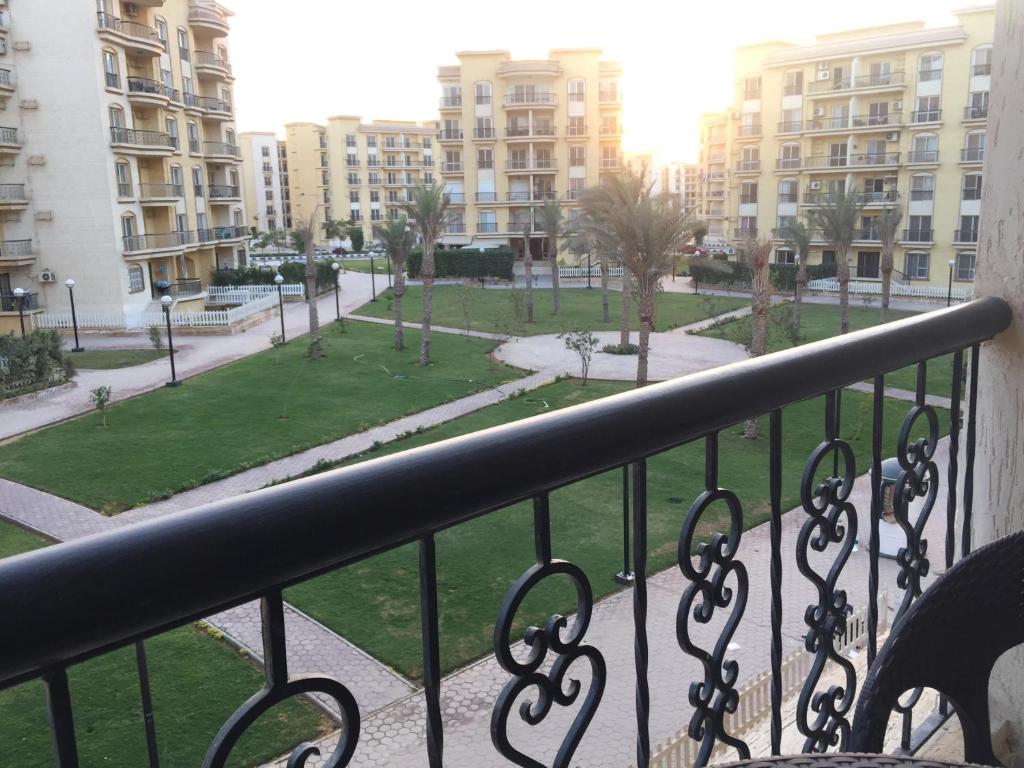 Balkón nebo terasa v ubytování Al-Rehab luxury apartment Families only