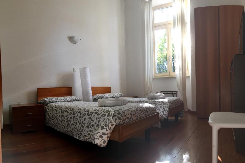 
Twin Room with Lake View
