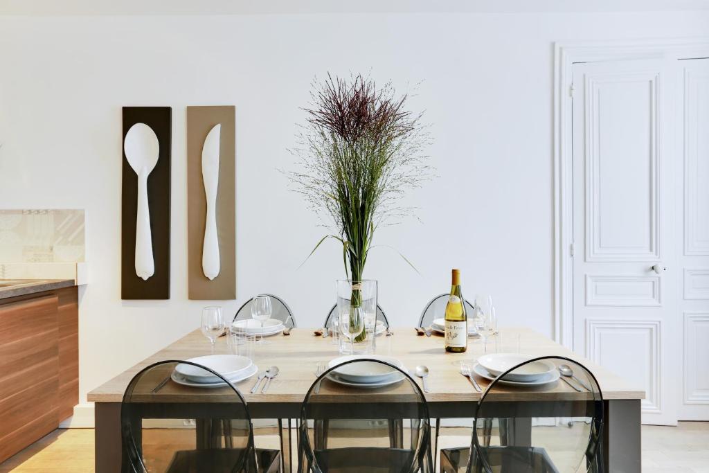 Apartments Paris Centre - At Home Hotel - 7