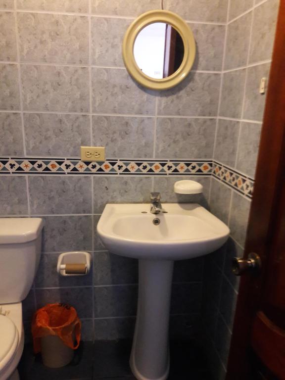 Koupelna v ubytování Hostal Haziel