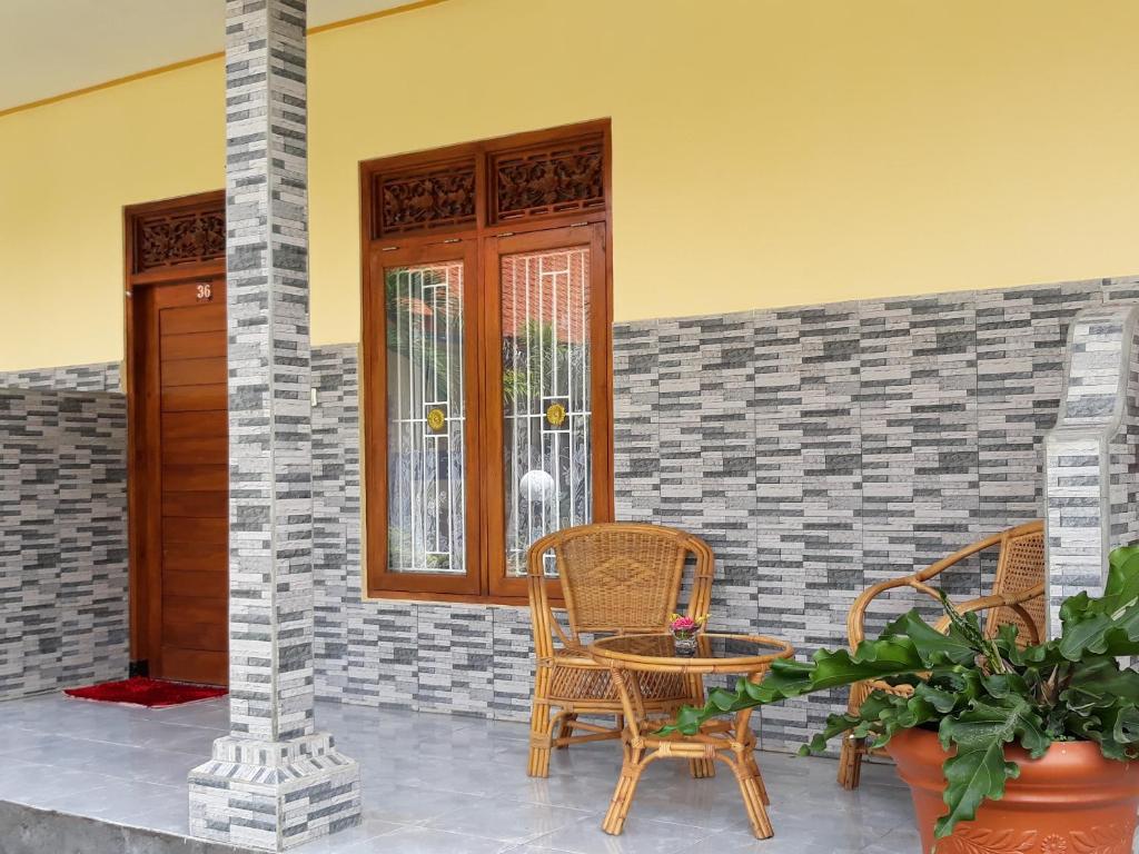 Patio nebo venkovní prostory v ubytování RedDoorz Plus @ Singaraja