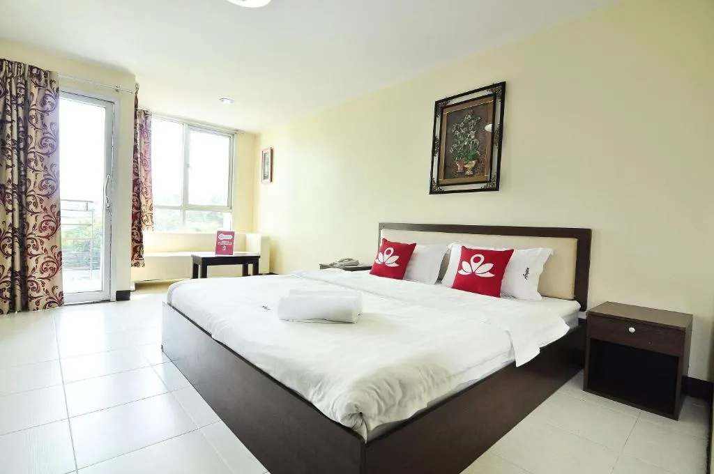 ZEN Rooms Aryan Suites, Bangkok, Thailand