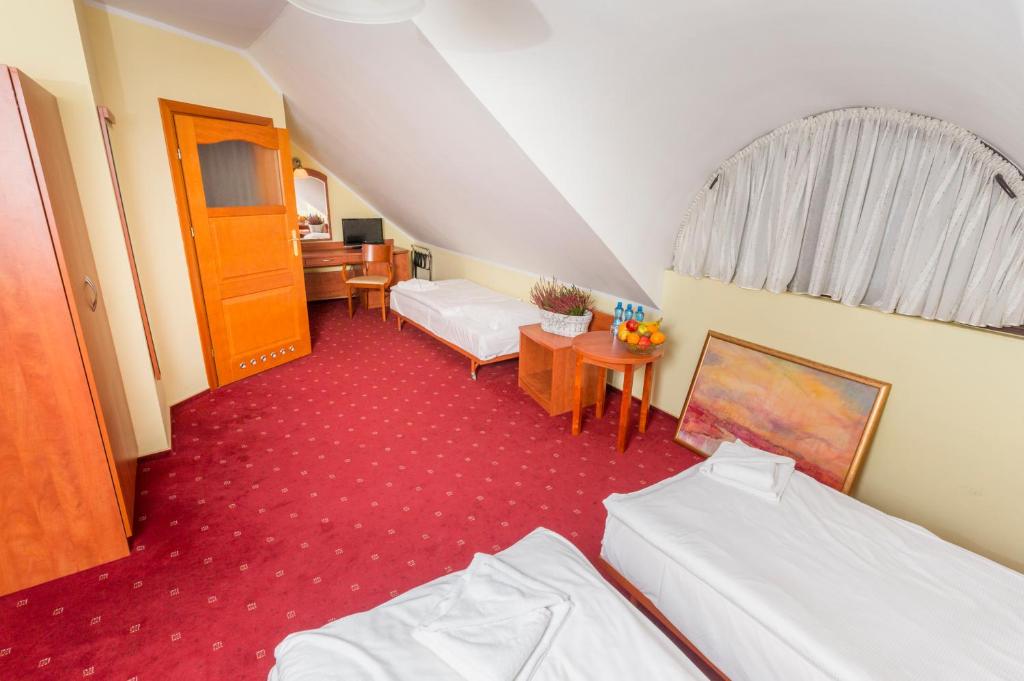 Hotel Bastion - Chambre Triple