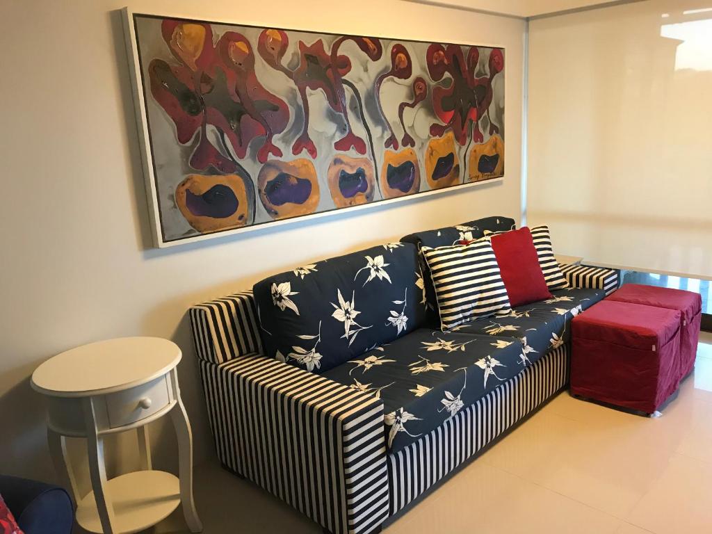  Flats Nannai Residence Vilas