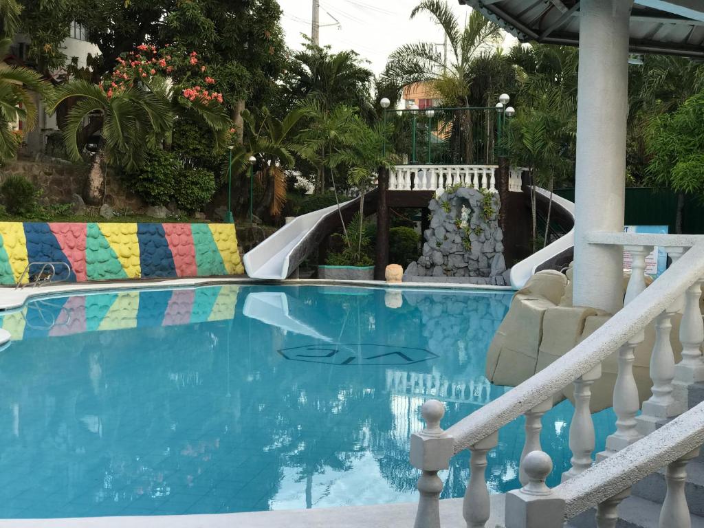 Bazén v ubytování V Resort Dasma nebo v jeho okolí