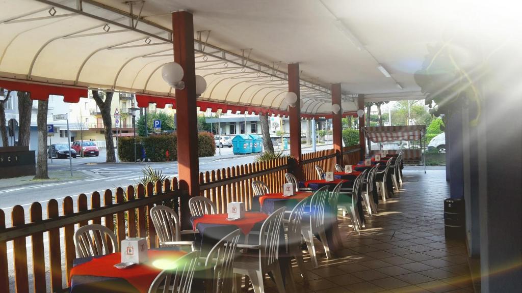 Restaurace v ubytování Hotel Edera
