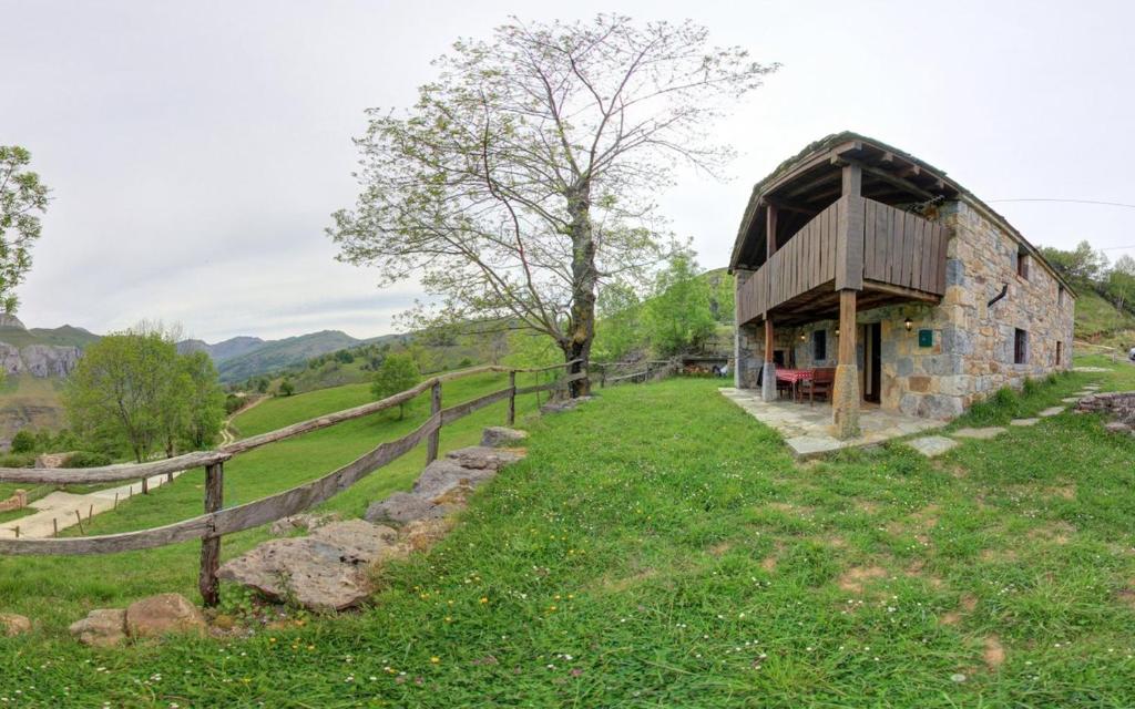 Cabañas con Encanto, San Roque de Ríomiera – Updated 2022 Prices