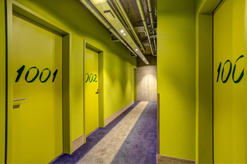 MEININGER Hotel Berlin East Side Gallery - Resim 34