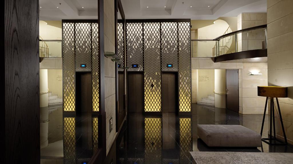 NJV Athens Plaza - Resim 30