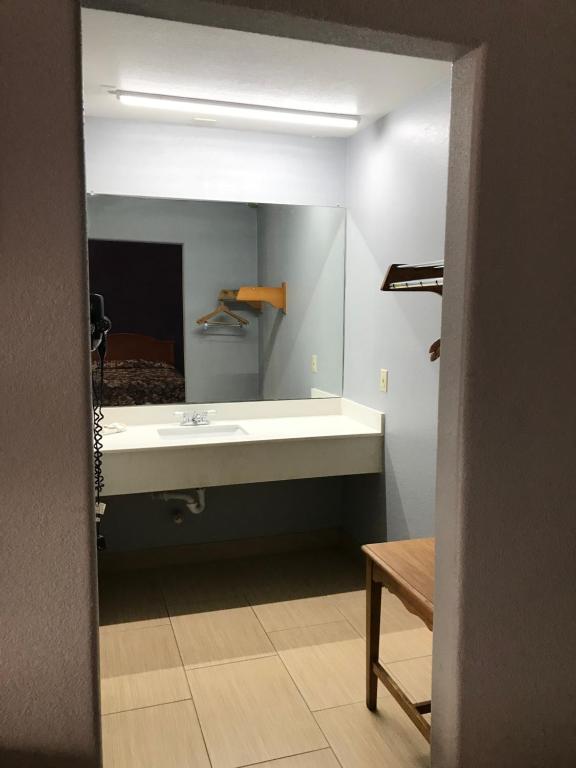 Texas Inn McAllen Airport - Standaard King Room - Roken