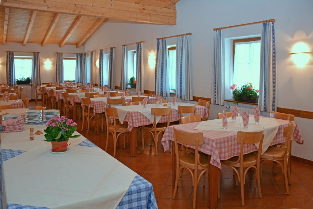 A restaurant or other place to eat at Casa Baldelli