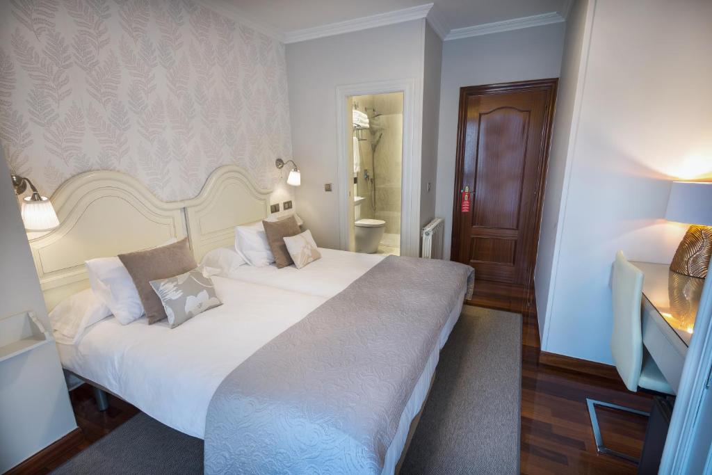 Cuatro Caminos Rooms, Torrelavega – Precios actualizados 2023