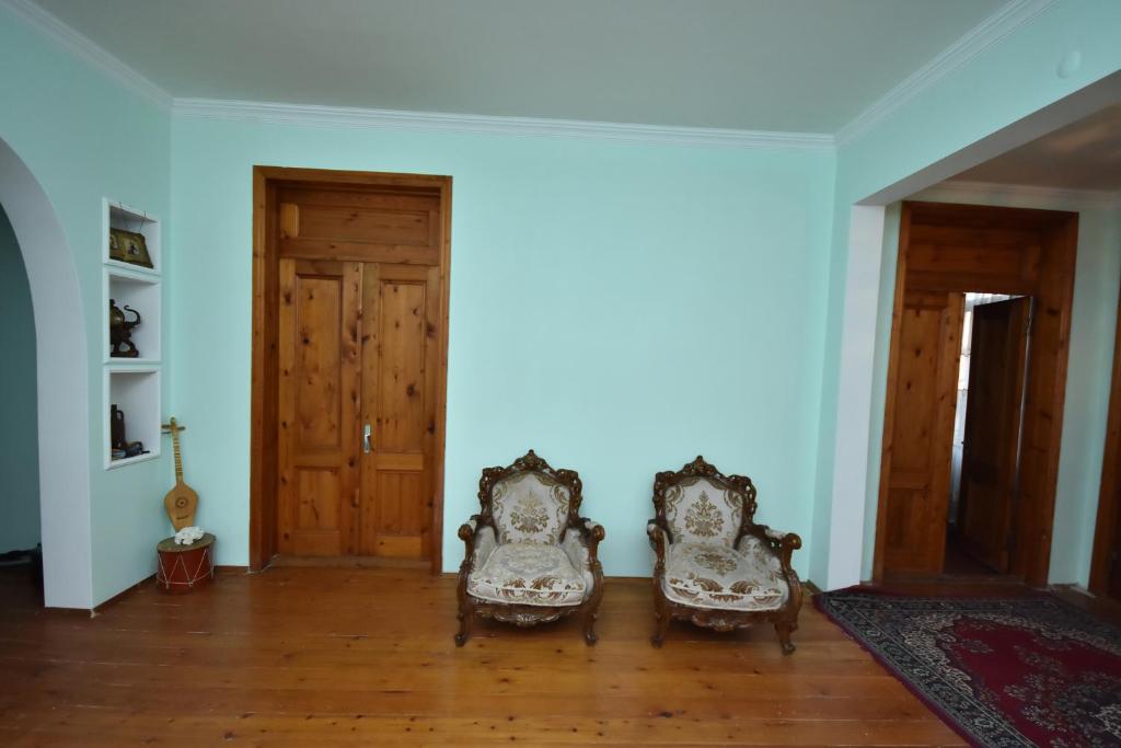 Posezení v ubytování Shorena's House