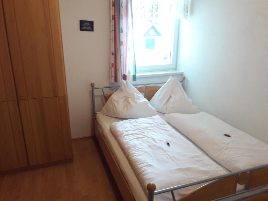 Postel nebo postele na pokoji v ubytování Ferienwohnung Kupfer