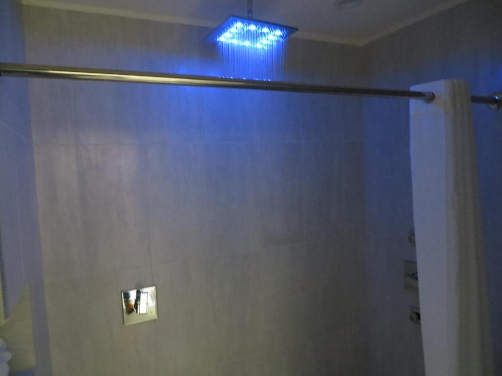 Crystal Inn - Sugarland - Cama King Accesible Para No Fumadores