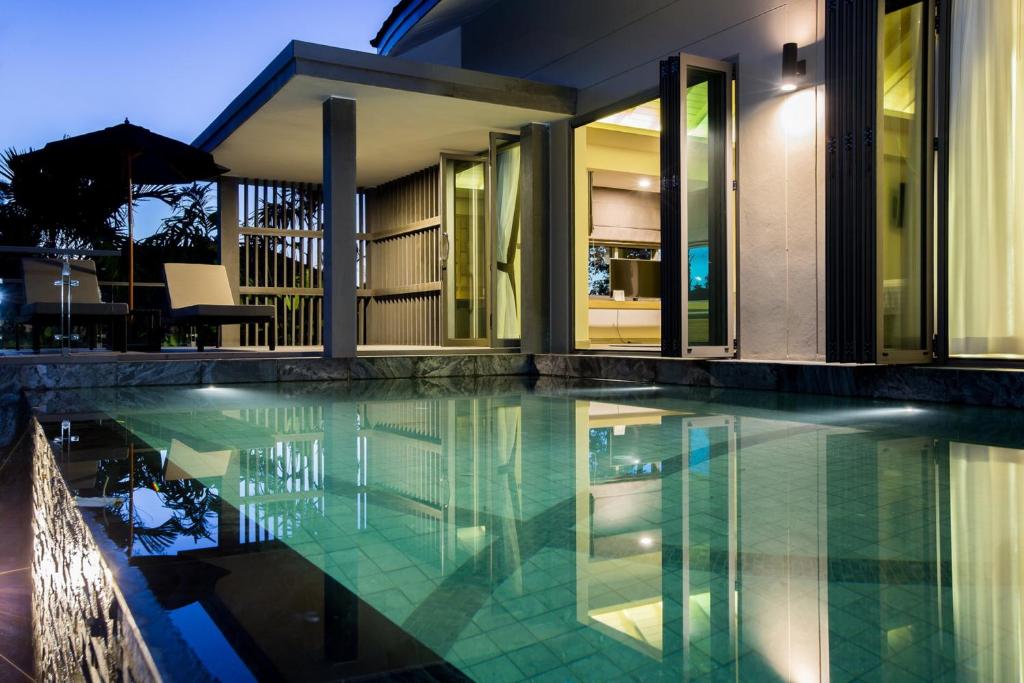Bazén v ubytování Mandarava Resort and Spa, Karon Beach nebo v jeho okolí