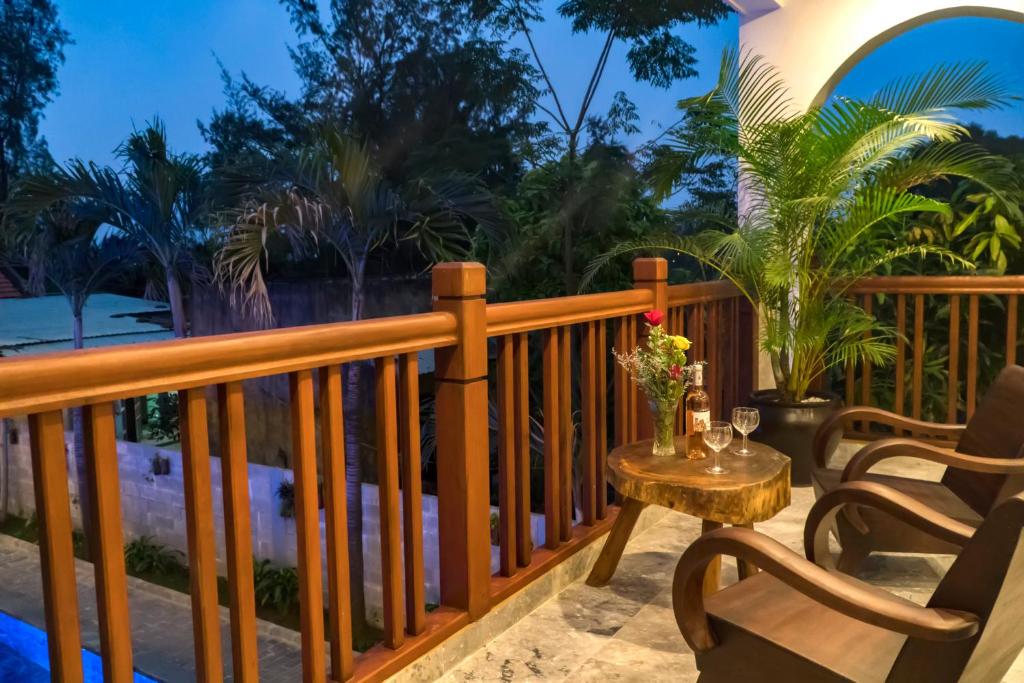 Balkón nebo terasa v ubytování Louis Villa Hoi An