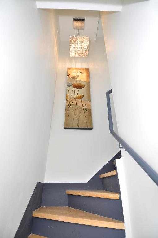 Yonge Suites Furnished Apartments - Sala Seleccionada En El Check-in